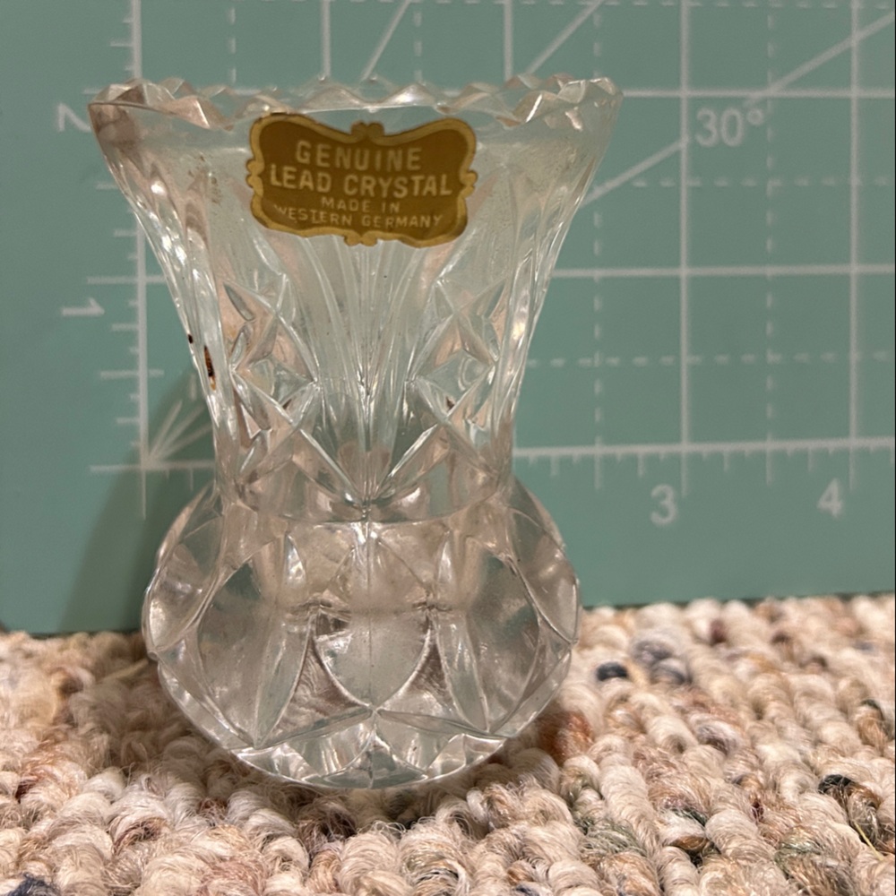 Elegant Crystal bud vase